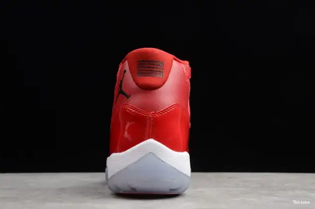 Reps TBK 11 378037-623 RetroGym Red Air Jordan 0423